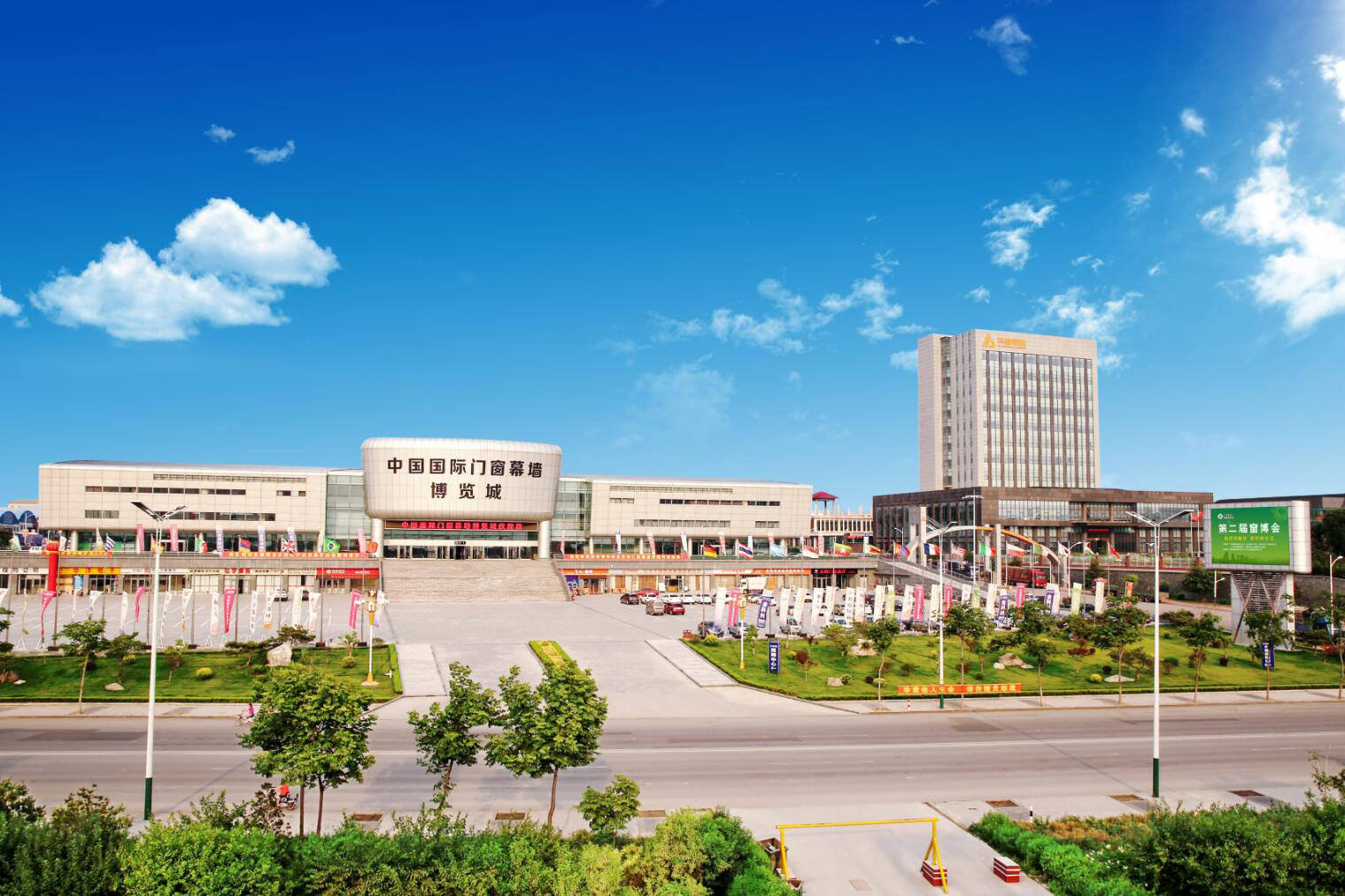 老賴不賴門窗進軍東三省?臨朐博覽會